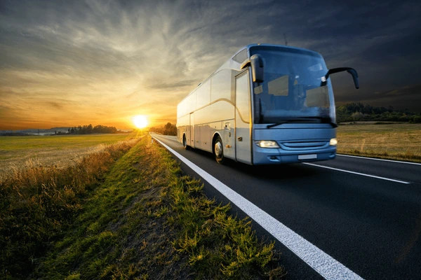 Подорожі з комфортом: як автобус Львів Варшава став доступнішим з inBus